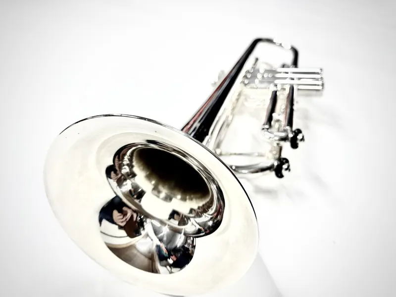 Schilke S32 trumpet-7